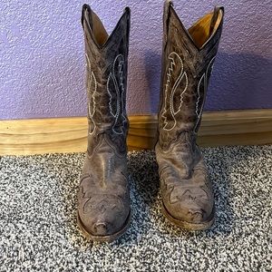 Snip Toe Cowgirl Boots - Corral